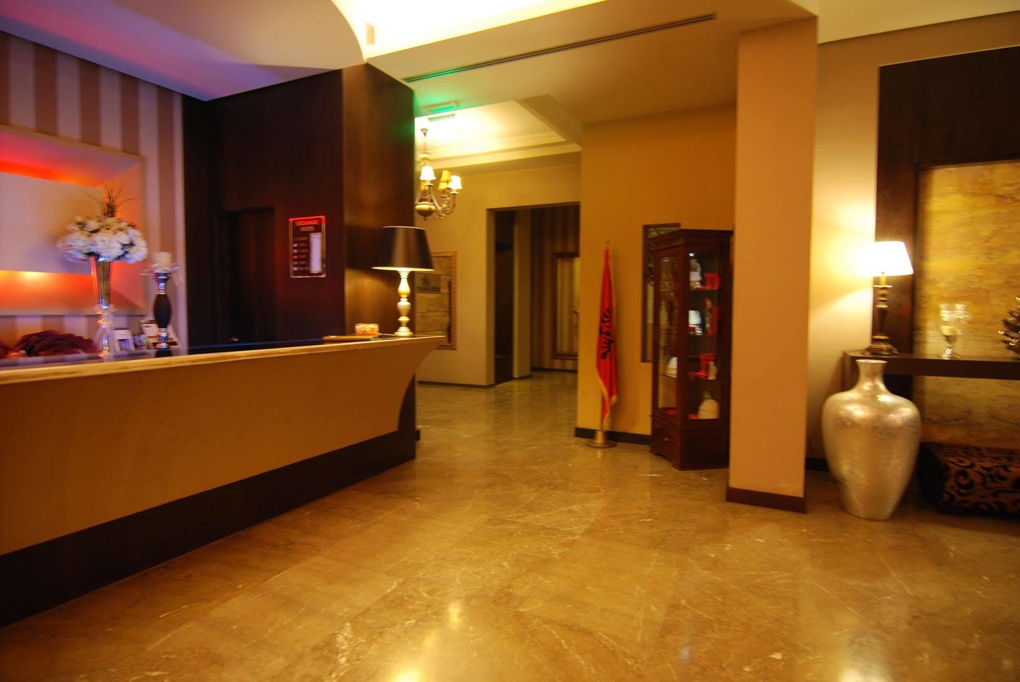 Doro Hotel 4*